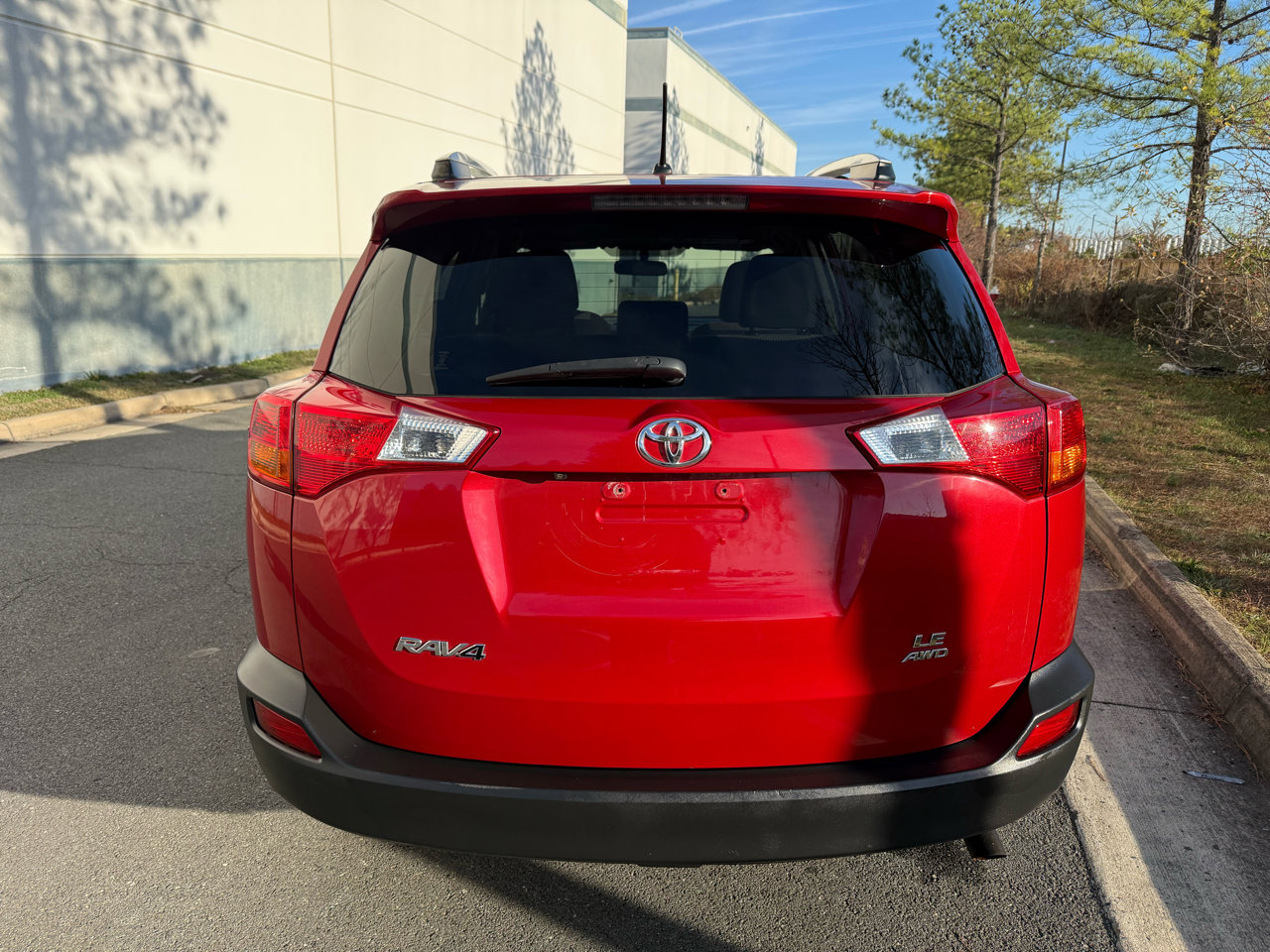 Used 2013 Toyota RAV4 LE image 8