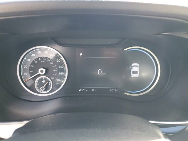 Used 2026 Genesis G70 2.5T image 20