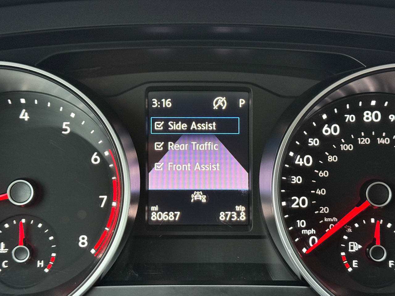 Used 2021 Volkswagen Tiguan S image 16