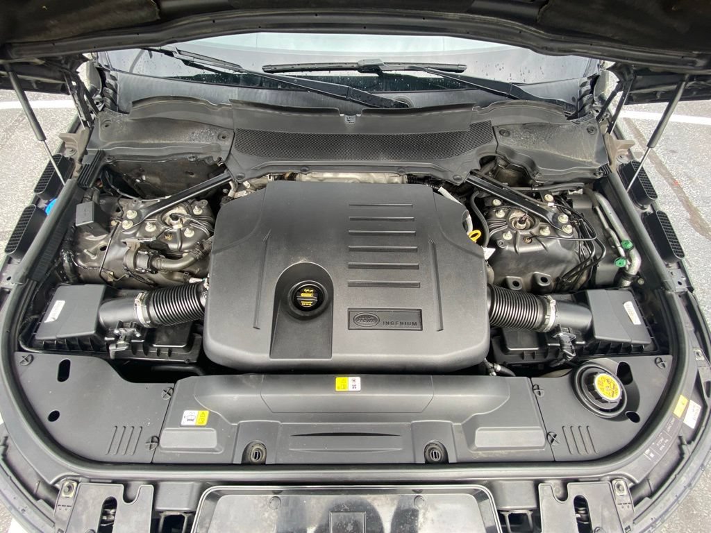 Used 2022 Land Rover Range Rover Sport HST AWD/4WD image 32