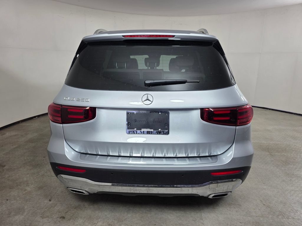 New 2026 Mercedes-Benz GLB 250 image 5