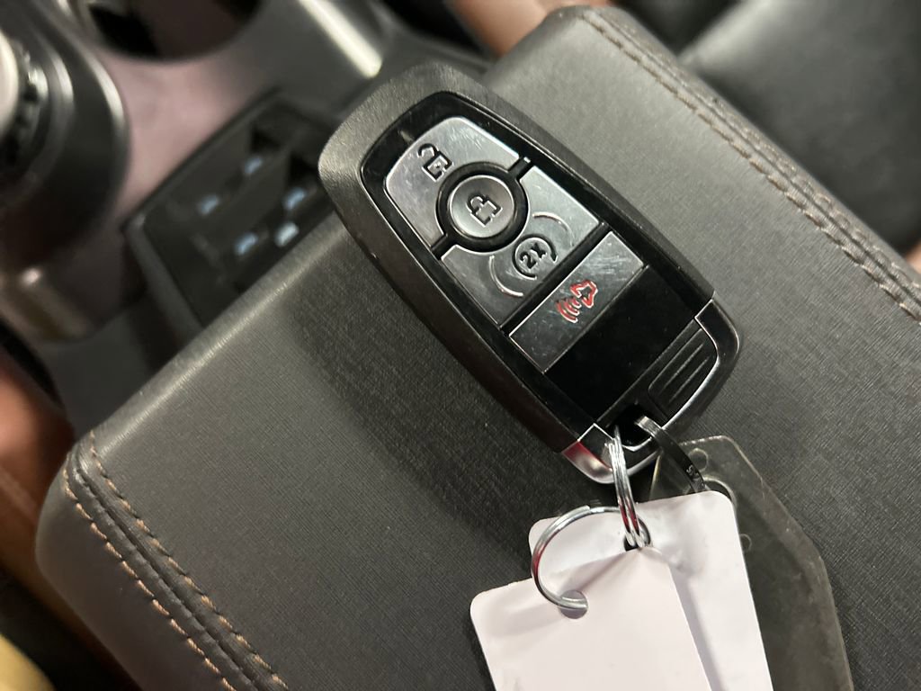 Used 2024 Ford Bronco Outer Banks image 22