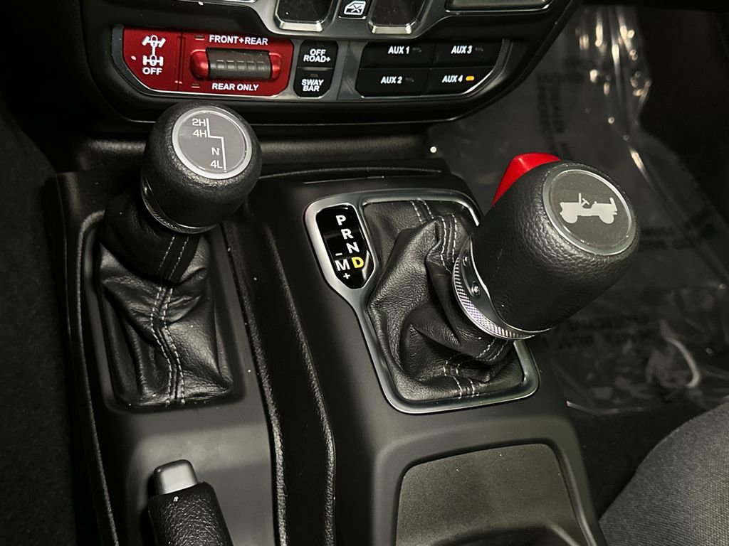 Used 2025 Jeep Wrangler Rubicon w/ Safety Group image 28