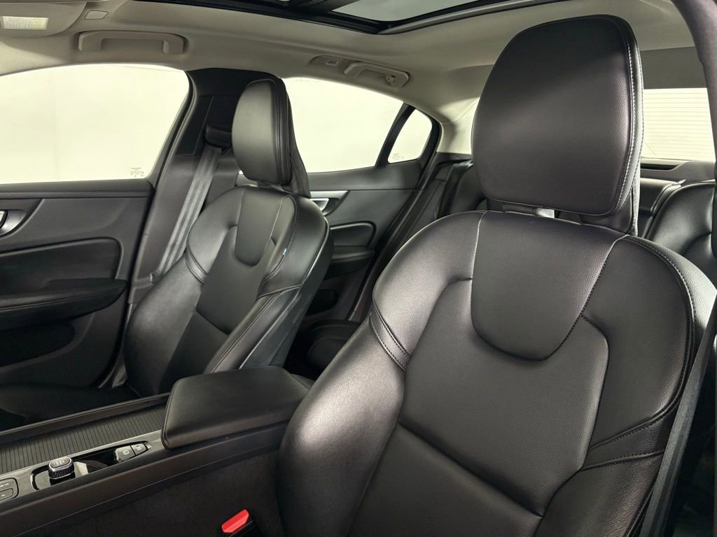 Used 2024 Volvo S60 B5 Core image 19