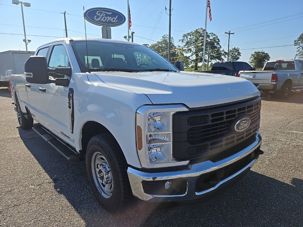 New 2026 Ford F350 XL image 3