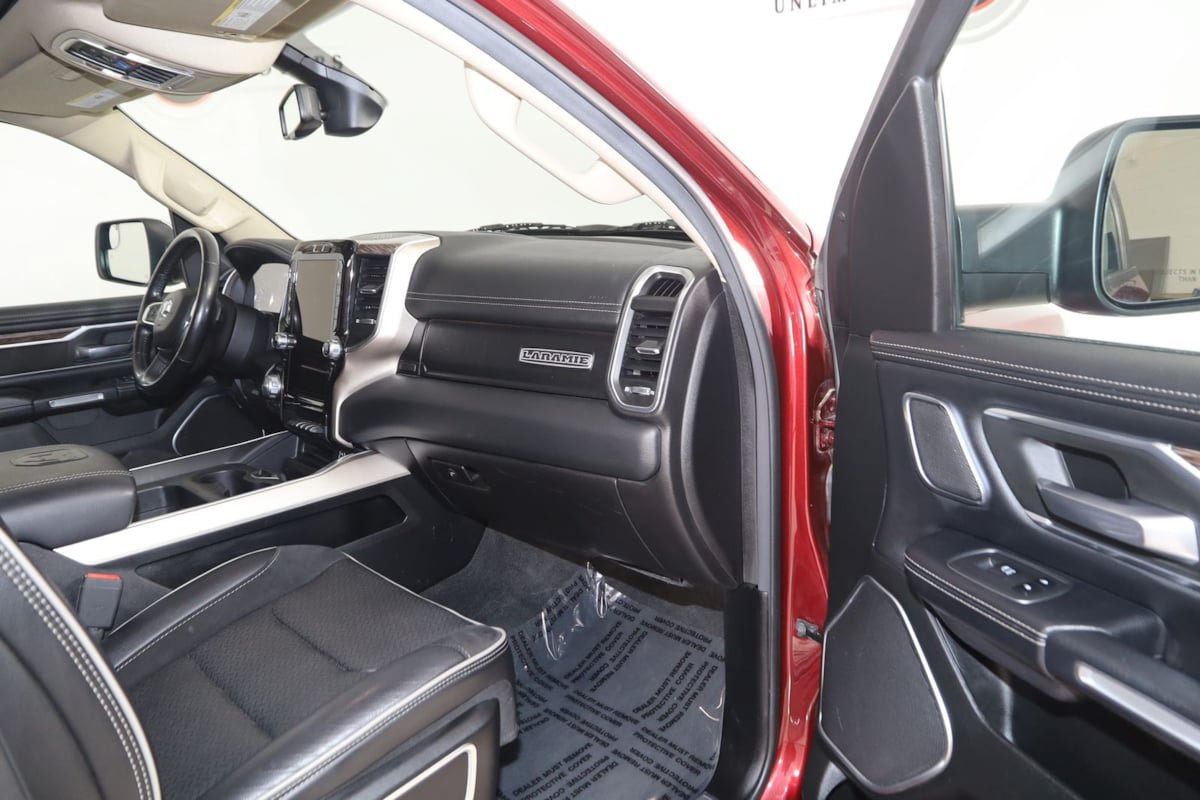 Used 2020 RAM 1500 Laramie AWD/4WD image 45
