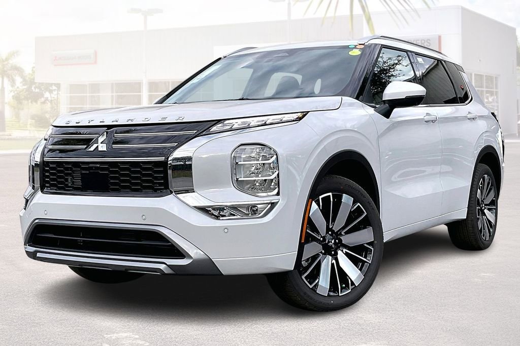 New 2026 Mitsubishi Outlander SEL FWD image 2
