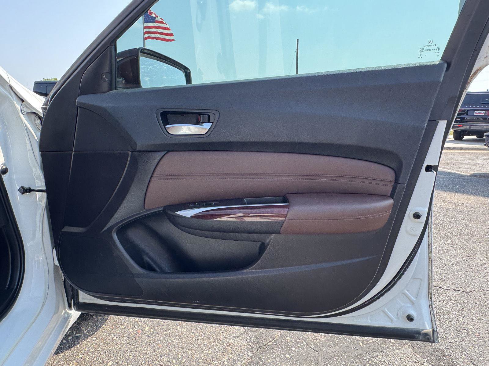 Used 2015 Acura TLX V6 w/ Technology Package FWD image 26