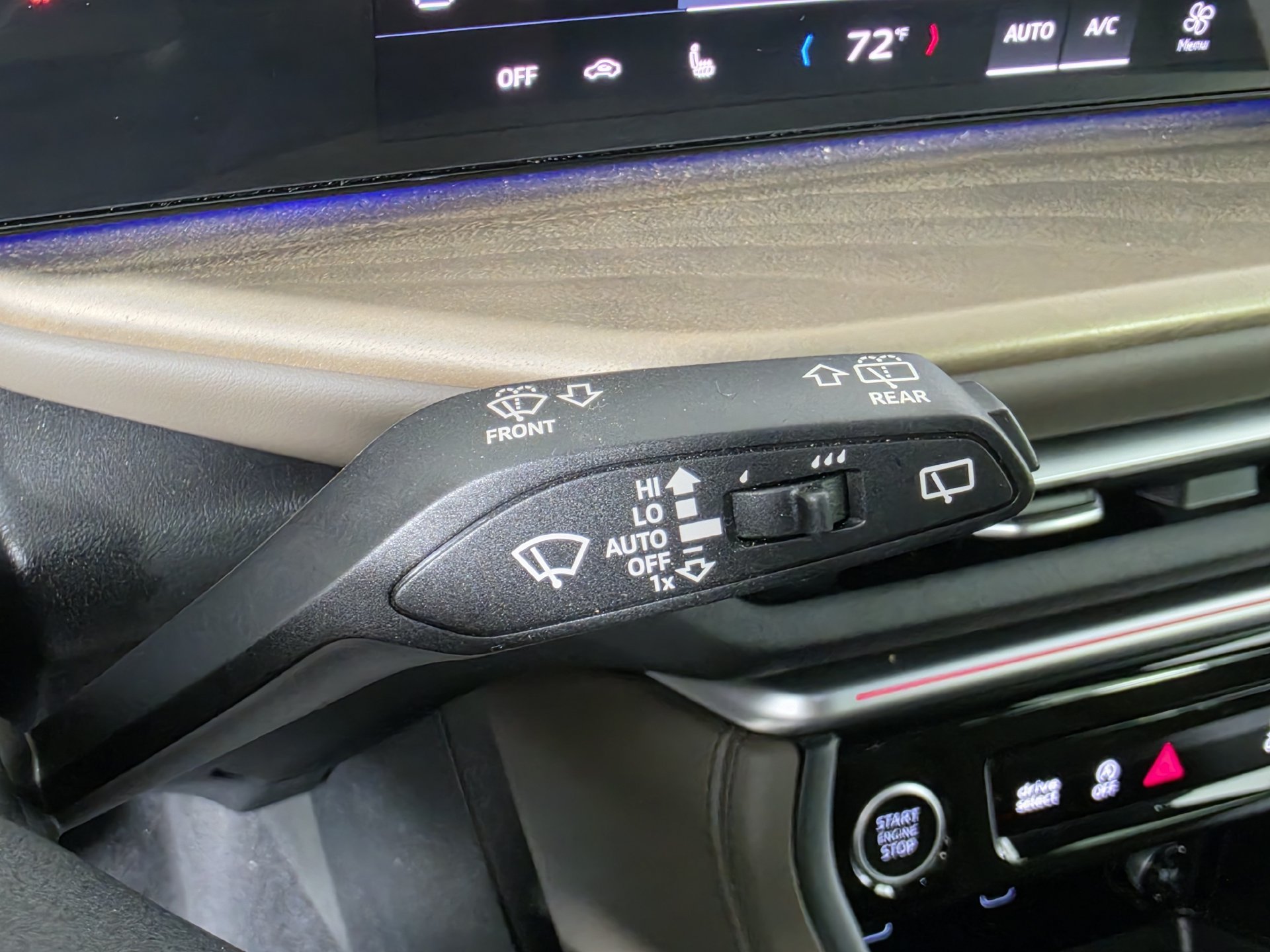 Used 2025 Audi Q5 Premium w/ Convenience Package AWD/4WD image 10
