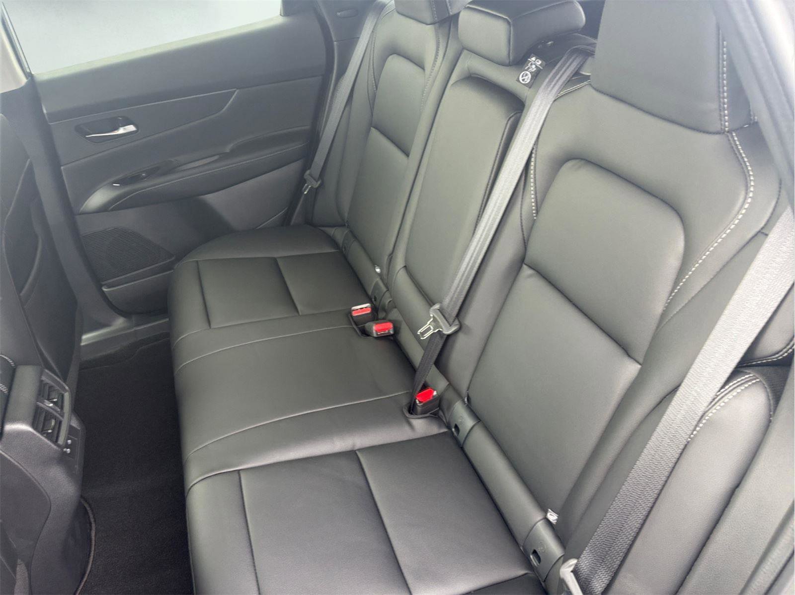 New 2026 Nissan Murano SV image 13