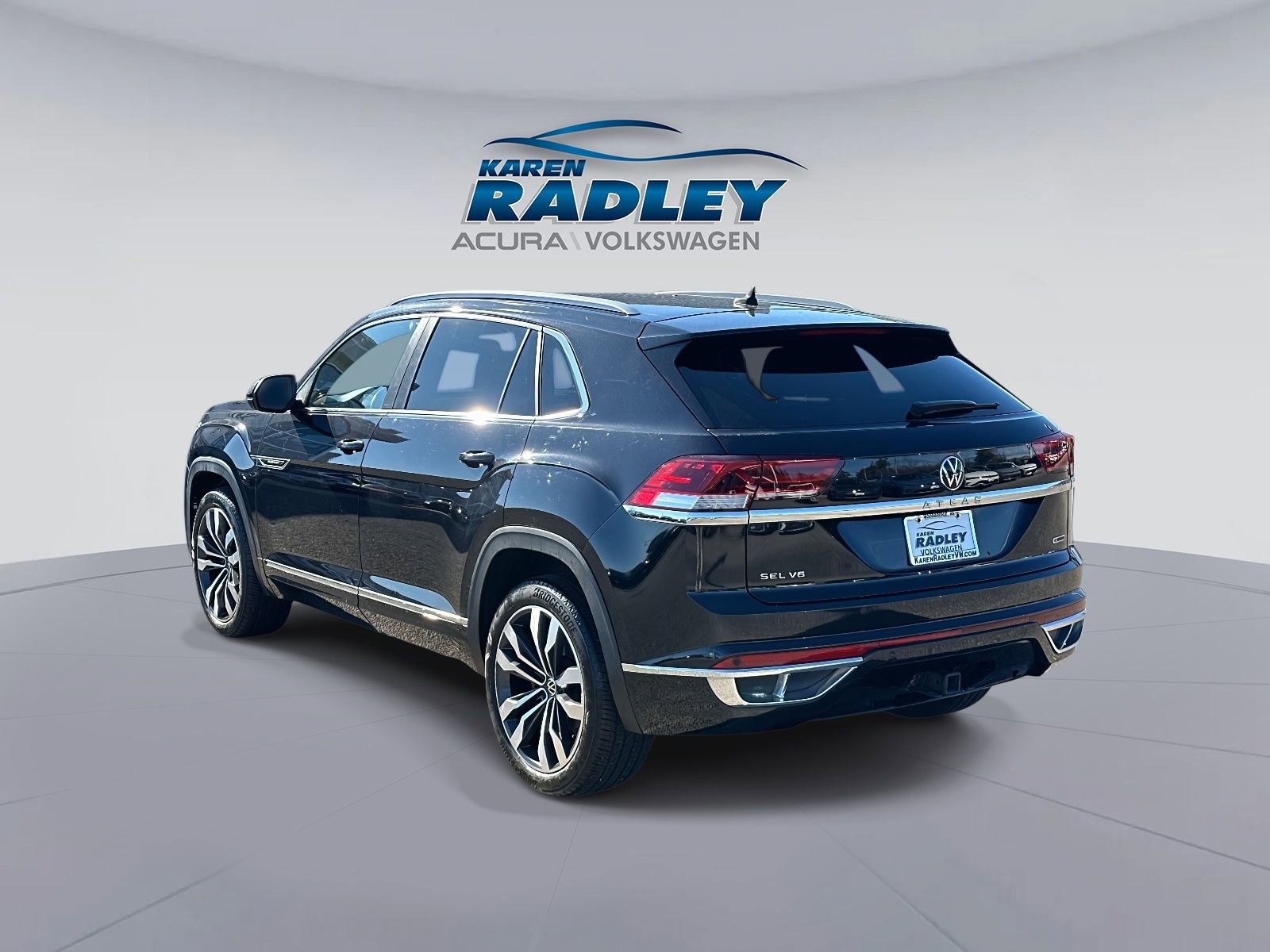 Used 2021 Volkswagen Atlas Cross Sport SEL R-Line image 4