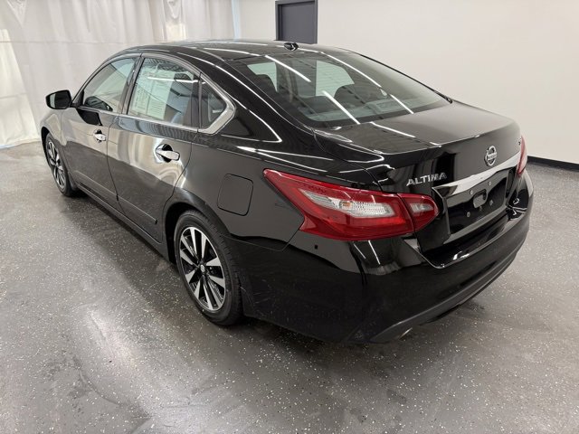 Used 2018 Nissan Altima 2.5 SV w/ 2.5 SV Technology Package image 3