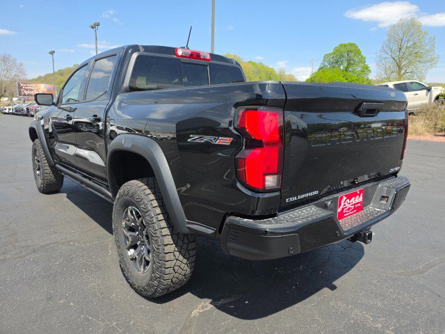 New 2026 Chevrolet Colorado ZR2 w/ Technology Package AWD/4WD image 3