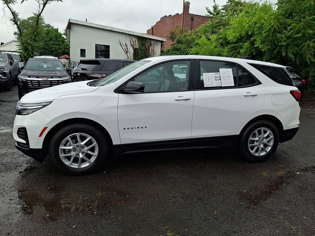Certified 2023 Chevrolet Equinox LS FWD image 4