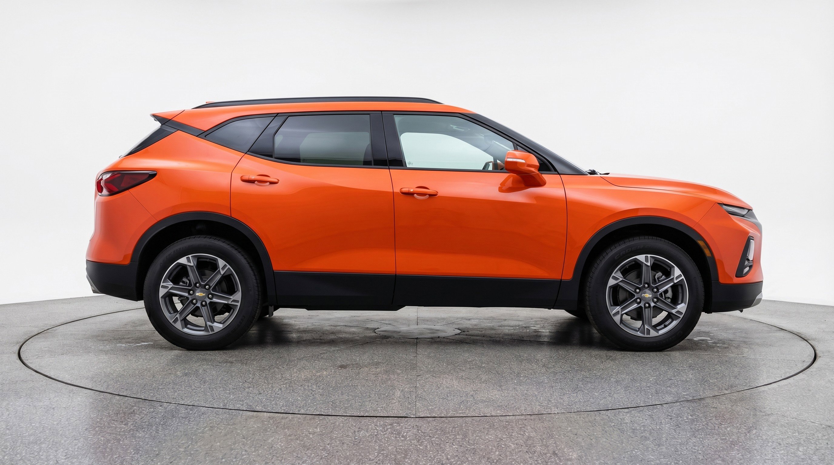 Used 2025 Chevrolet Blazer LT FWD image 11