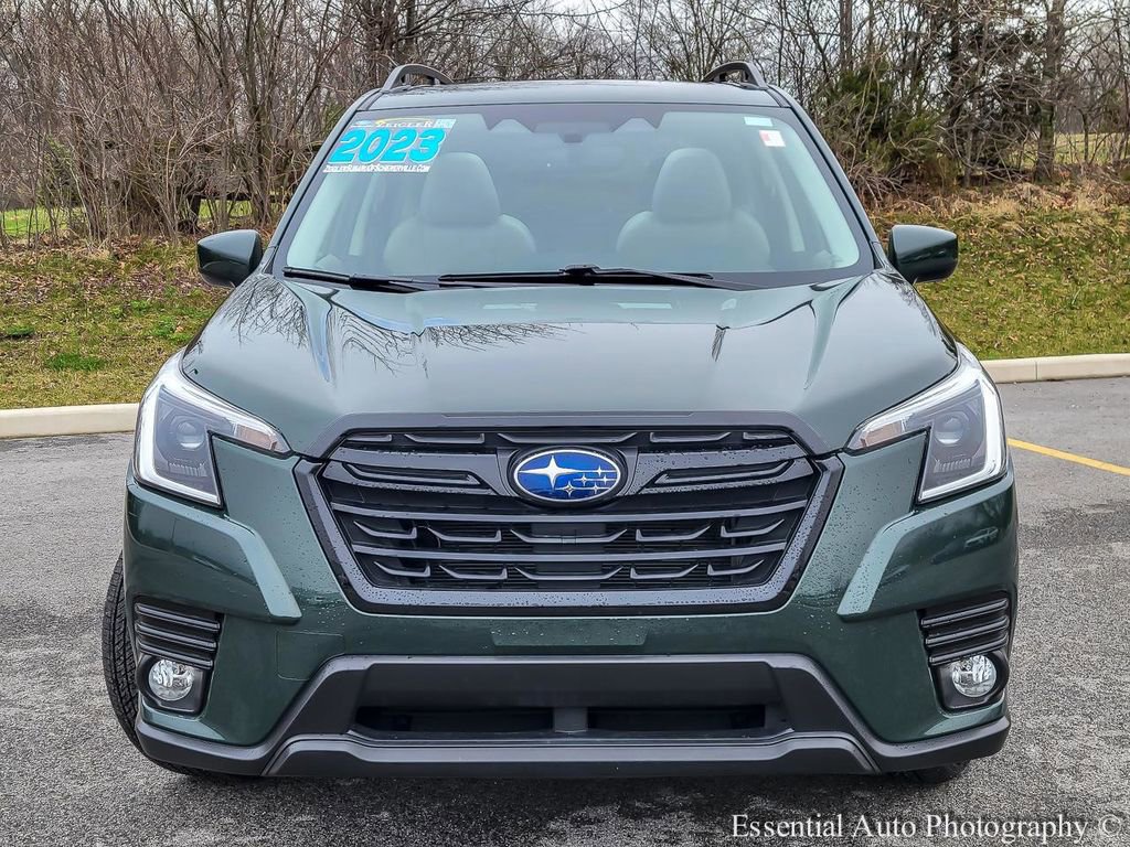 Certified 2023 Subaru Forester Premium AWD/4WD image 4