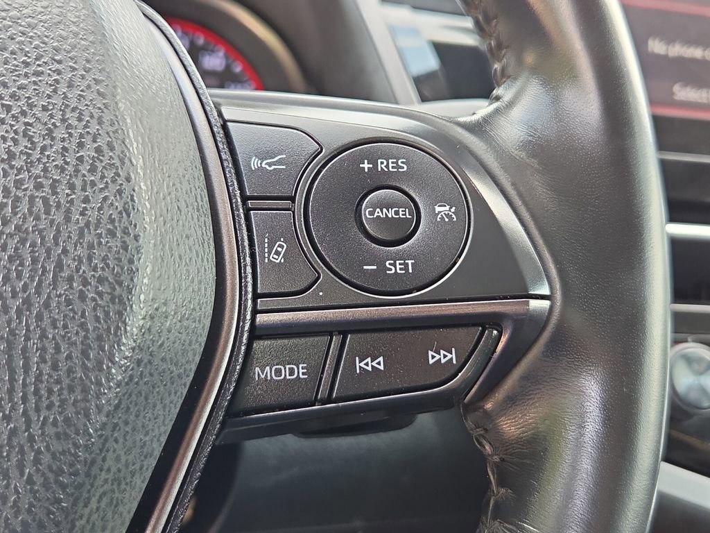 Used 2021 Toyota Camry XSE FWD image 25