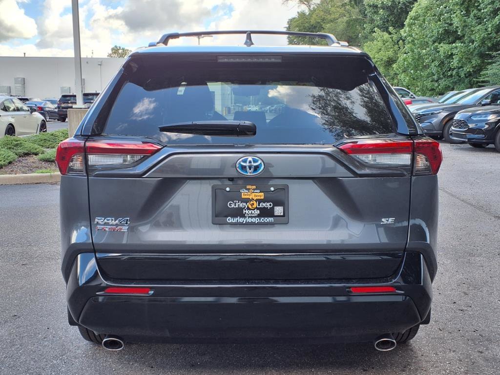 Used 2024 Toyota RAV4 SE image 12