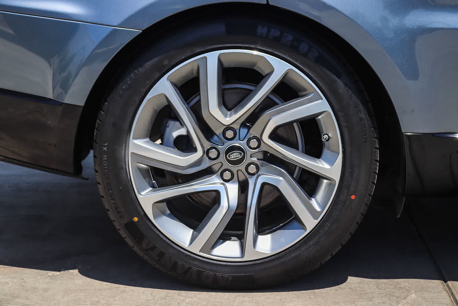 Used 2020 Land Rover Range Rover Sport HSE AWD/4WD image 8