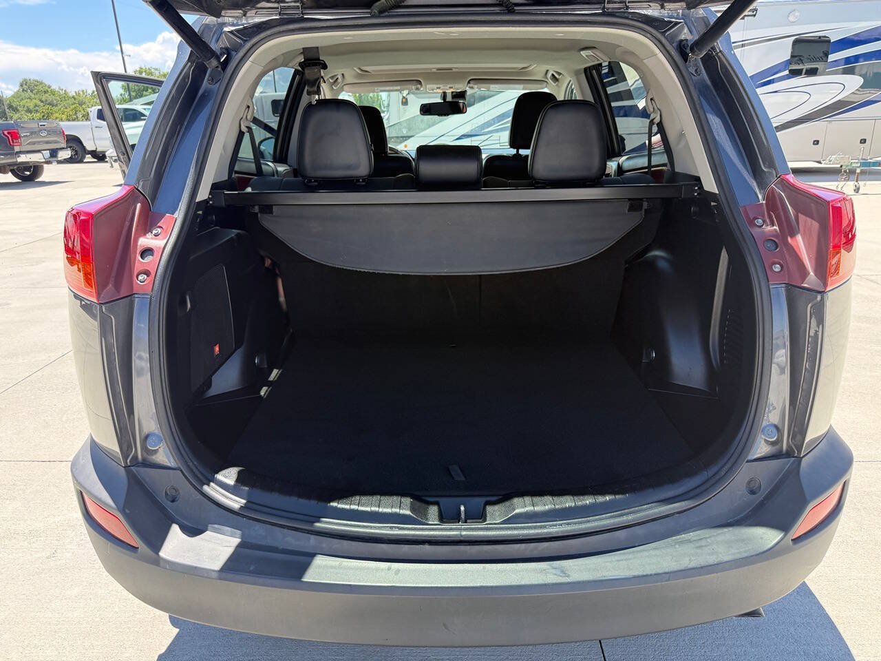 Used 2014 Toyota RAV4 Limited w/ Technology Package FWD image 26