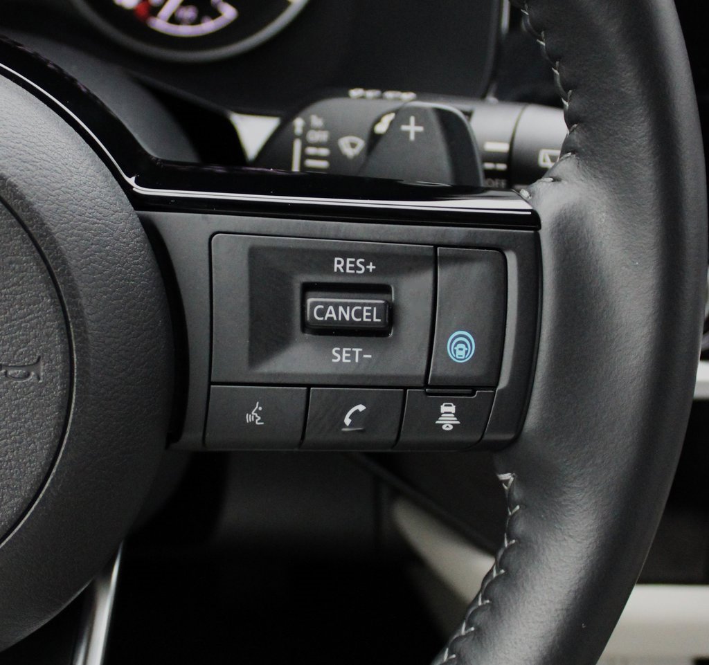 Certified 2024 Nissan Pathfinder SL image 35