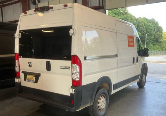 Used 2023 RAM ProMaster 2500 FWD image 3