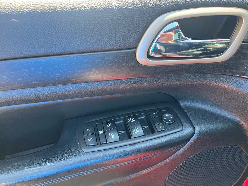 Used 2014 Jeep Grand Cherokee Altitude AWD/4WD image 22