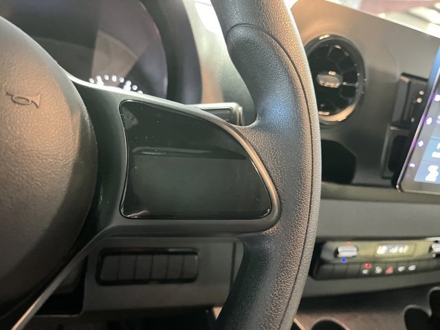 Used 2023 Mercedes-Benz Sprinter 2500 image 32