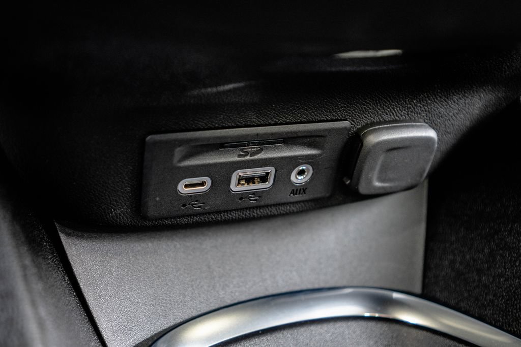 Used 2023 Chevrolet Malibu LT w/ Midnight Edition FWD image 28