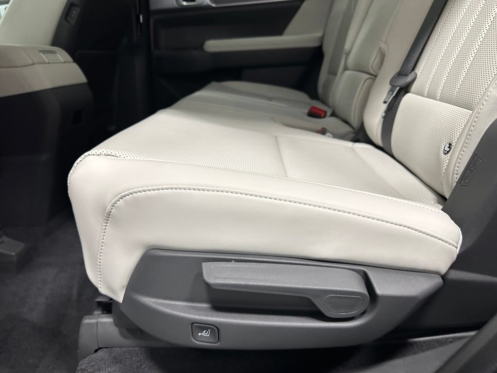 Used 2026 Hyundai Santa Fe SEL AWD/4WD image 45