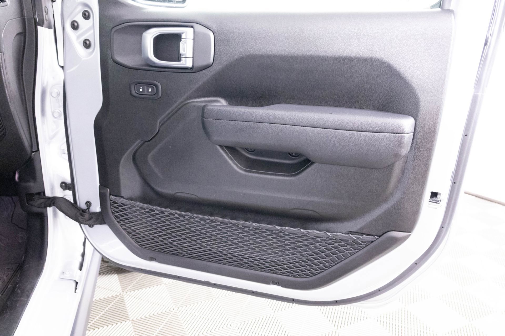 Used 2024 Jeep Wrangler Willys 4xe image 39