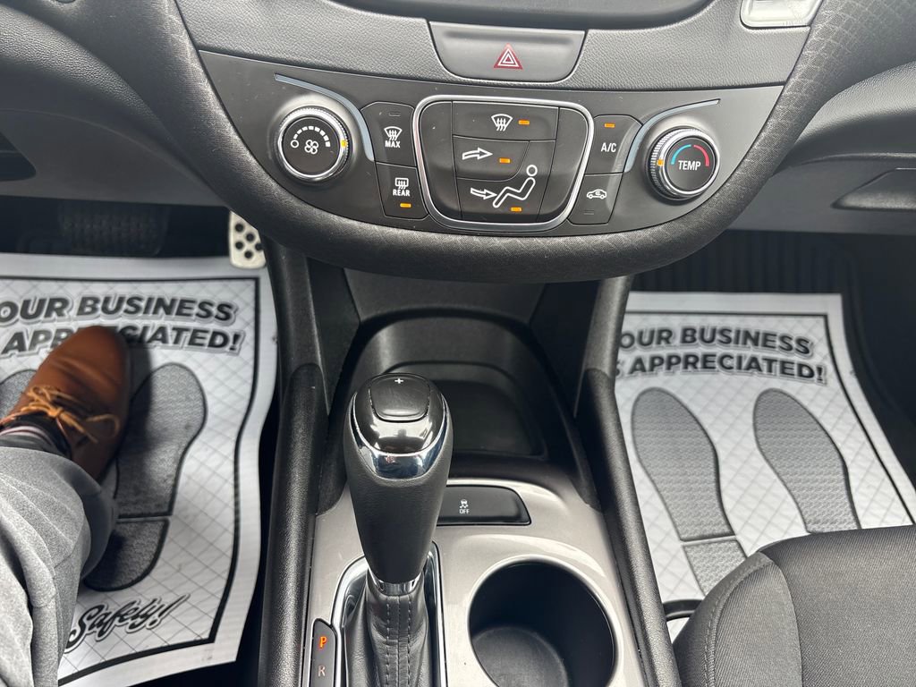 Used 2017 Chevrolet Malibu LS image 24