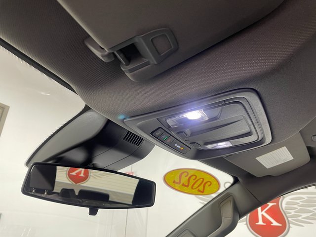 Used 2022 Chevrolet Silverado 1500 LT image 18