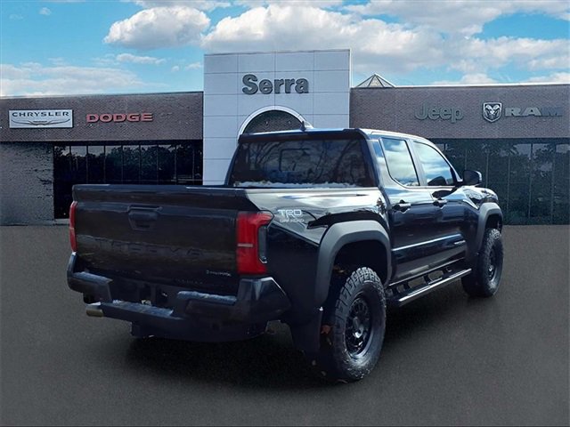Used 2024 Toyota Tacoma TRD Off-Road image 6