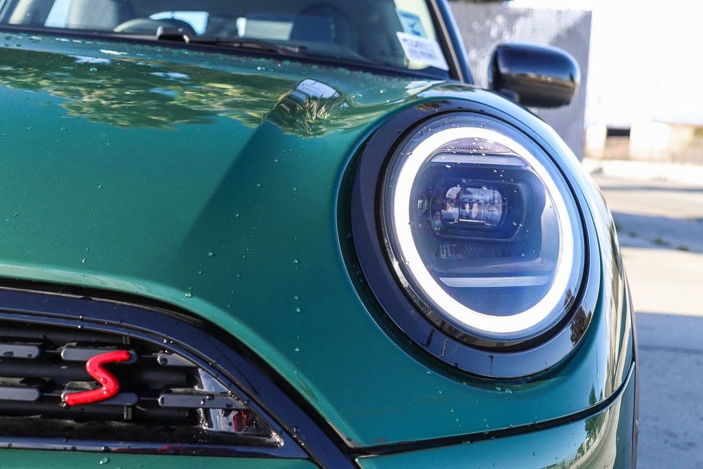 Used 2025 MINI Cooper S FWD image 10