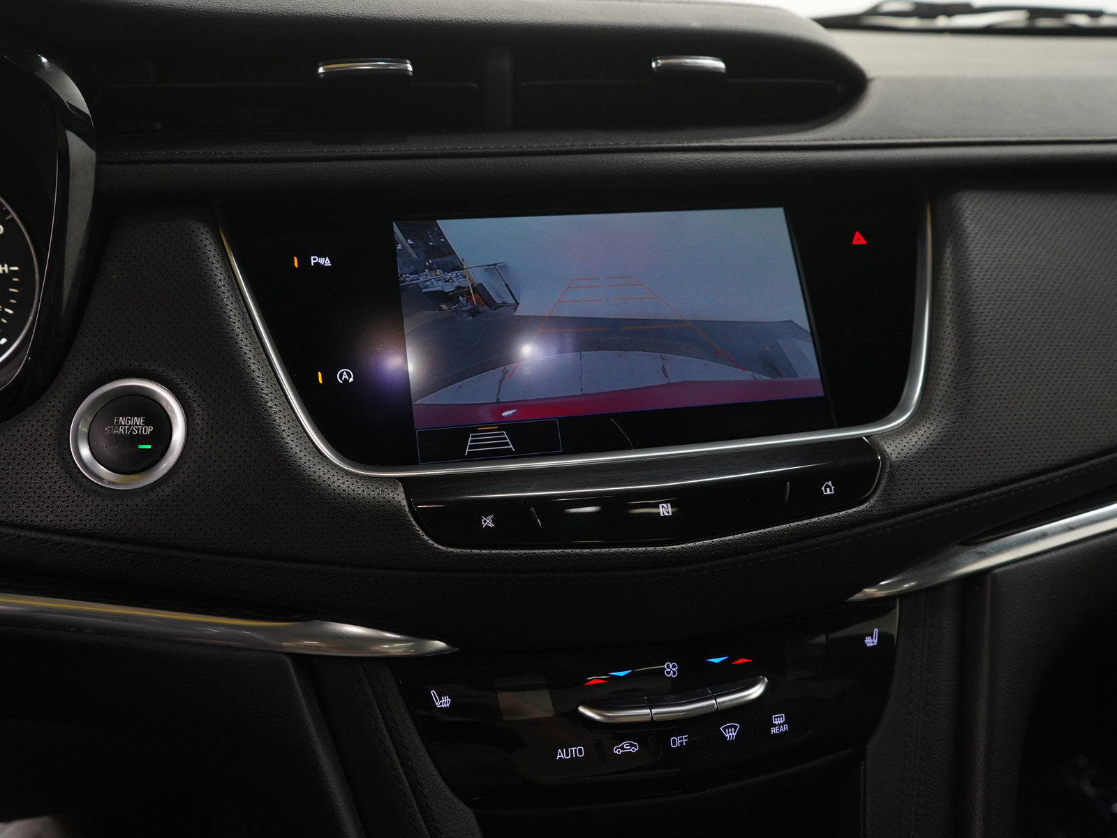 Used 2020 Cadillac XT5 Premium Luxury AWD/4WD image 22