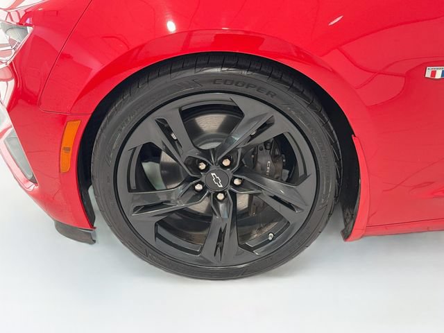 Certified 2021 Chevrolet Camaro SS RWD image 24