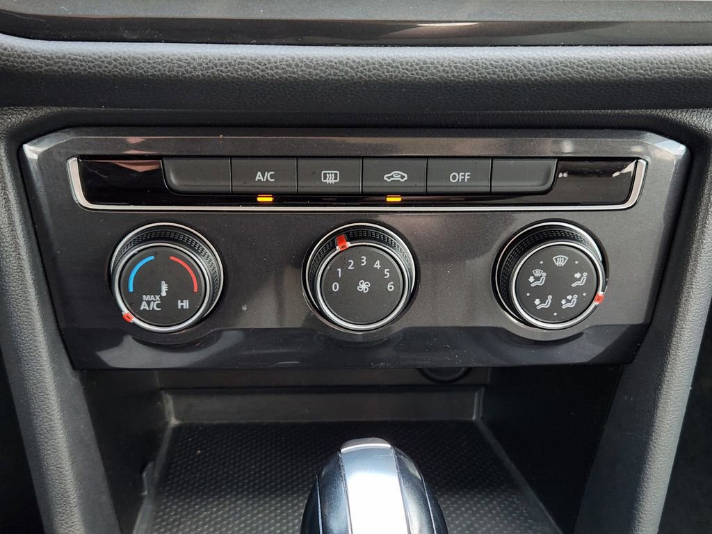 Used 2021 Volkswagen Tiguan S image 19