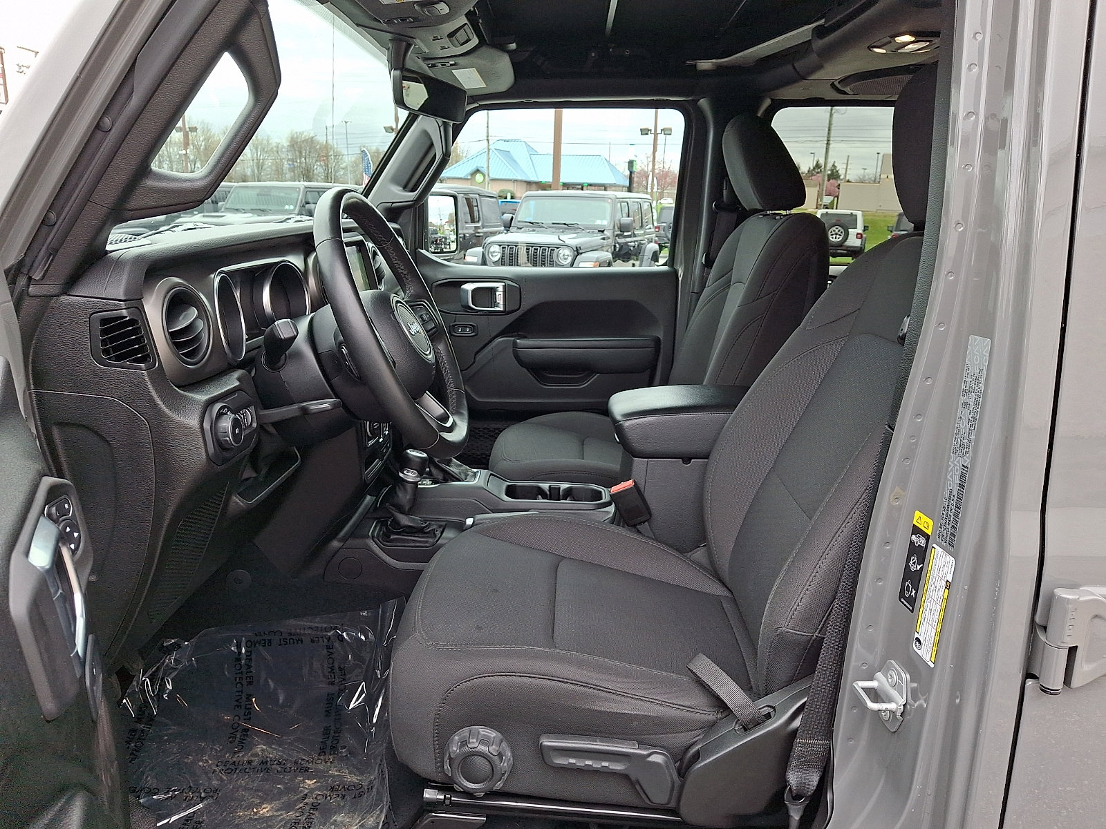 Used 2022 Jeep Wrangler Unlimited Sport image 15