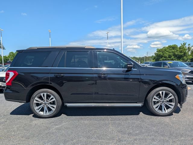 Used 2019 Ford Expedition XLT w/ Equipment Group 202A RWD image 2