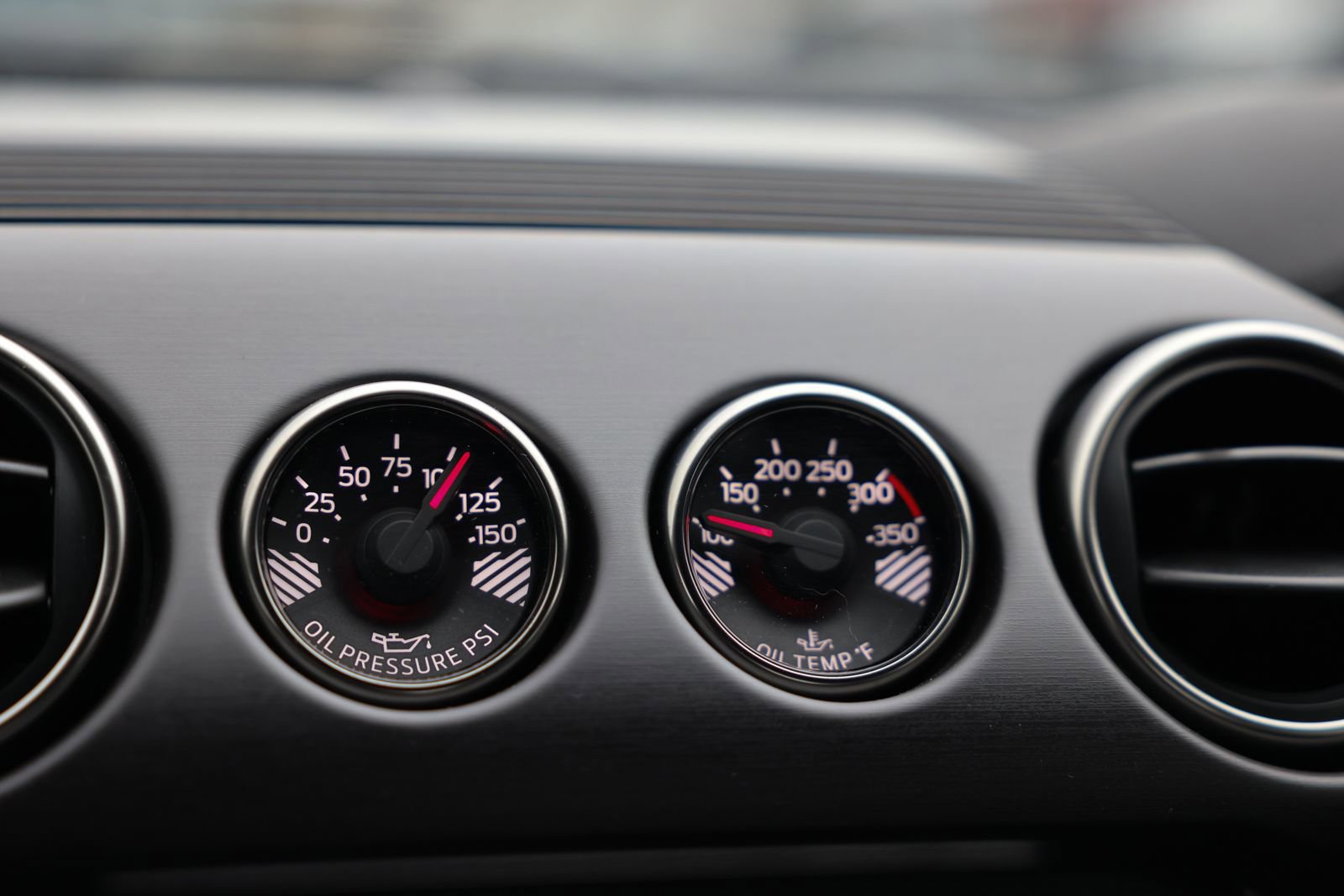 Used 2017 Ford Mustang Shelby GT350R w/ GT350R Equipment Group 920A image 34