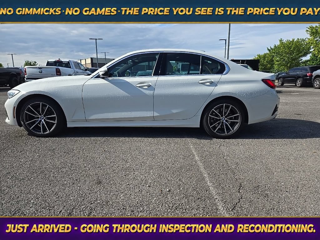 Used 2021 BMW 330i Sedan w/ Convenience Package RWD image 4