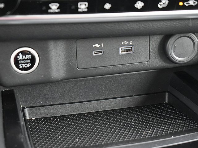 Used 2022 Nissan Rogue SV image 35