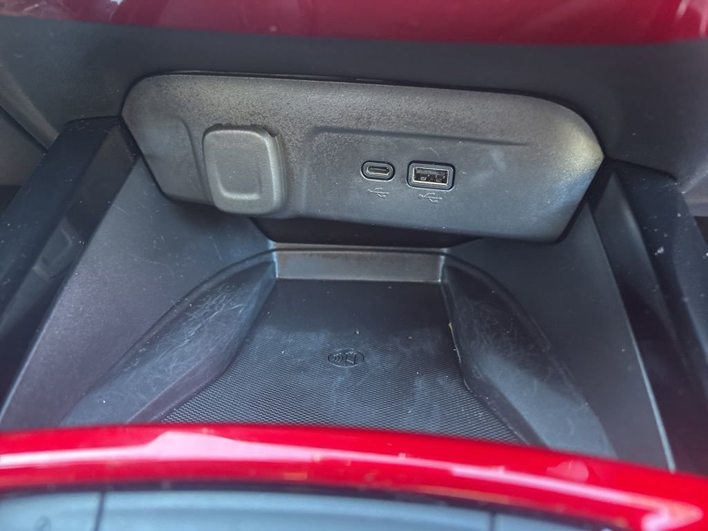 Used 2025 Chevrolet Trax RS w/ Sunroof Package image 28