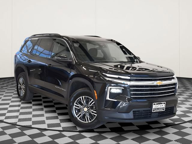 Used 2024 Chevrolet Traverse LT AWD/4WD image 1