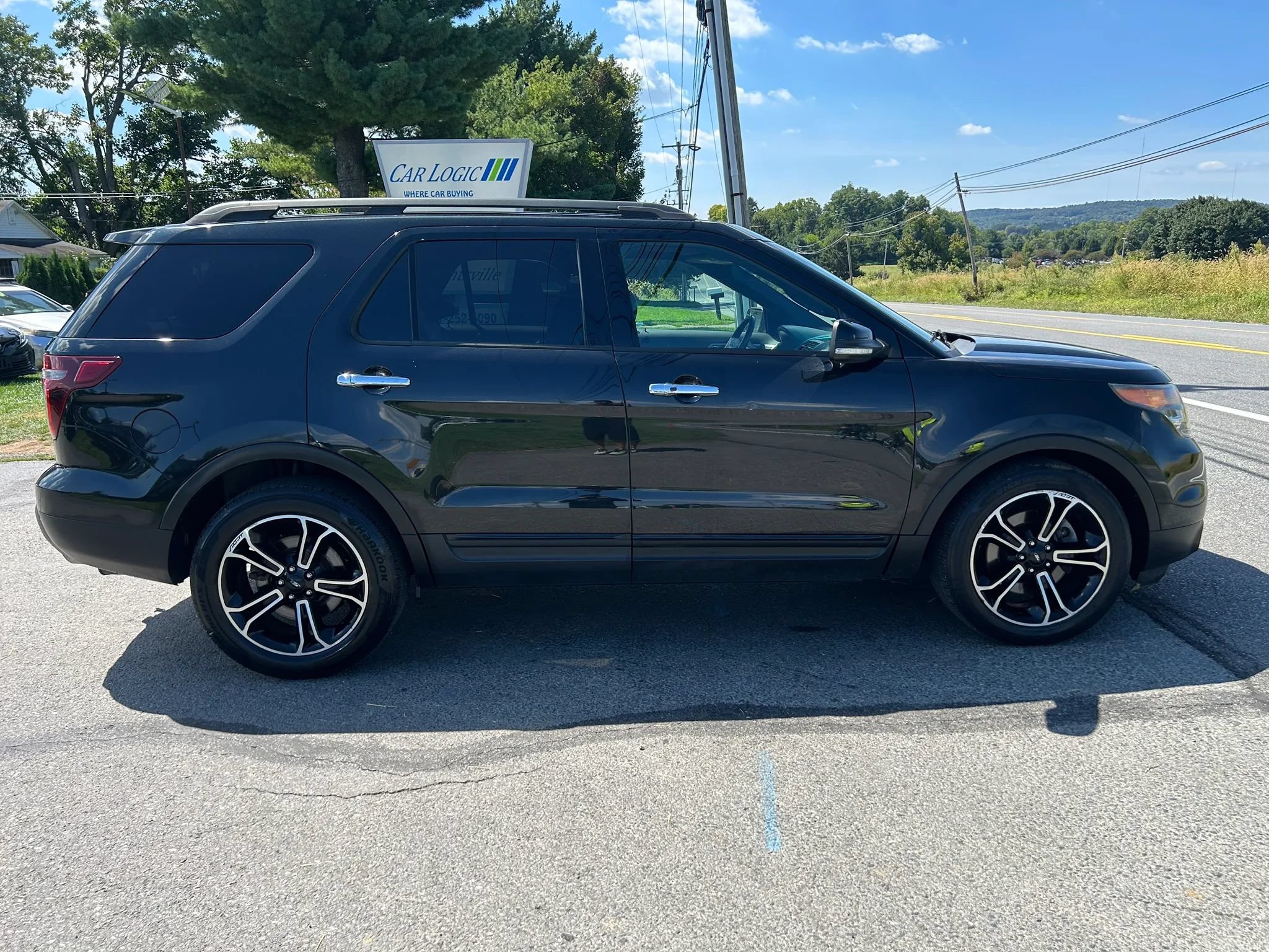 Used 2014 Ford Explorer Sport w/ Equipment Group 401A AWD/4WD image 7