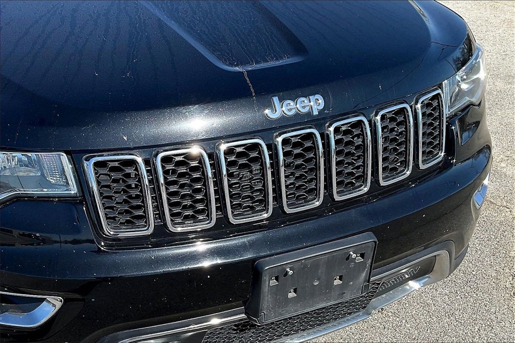 Used 2019 Jeep Grand Cherokee Limited image 30