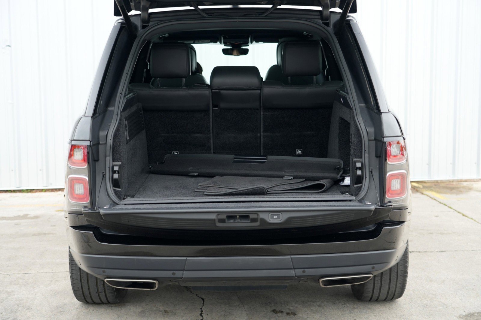 Used 2021 Land Rover Range Rover P525 Westminster Edition image 10