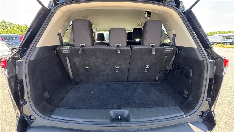 Used 2024 Nissan Pathfinder SV AWD/4WD image 40