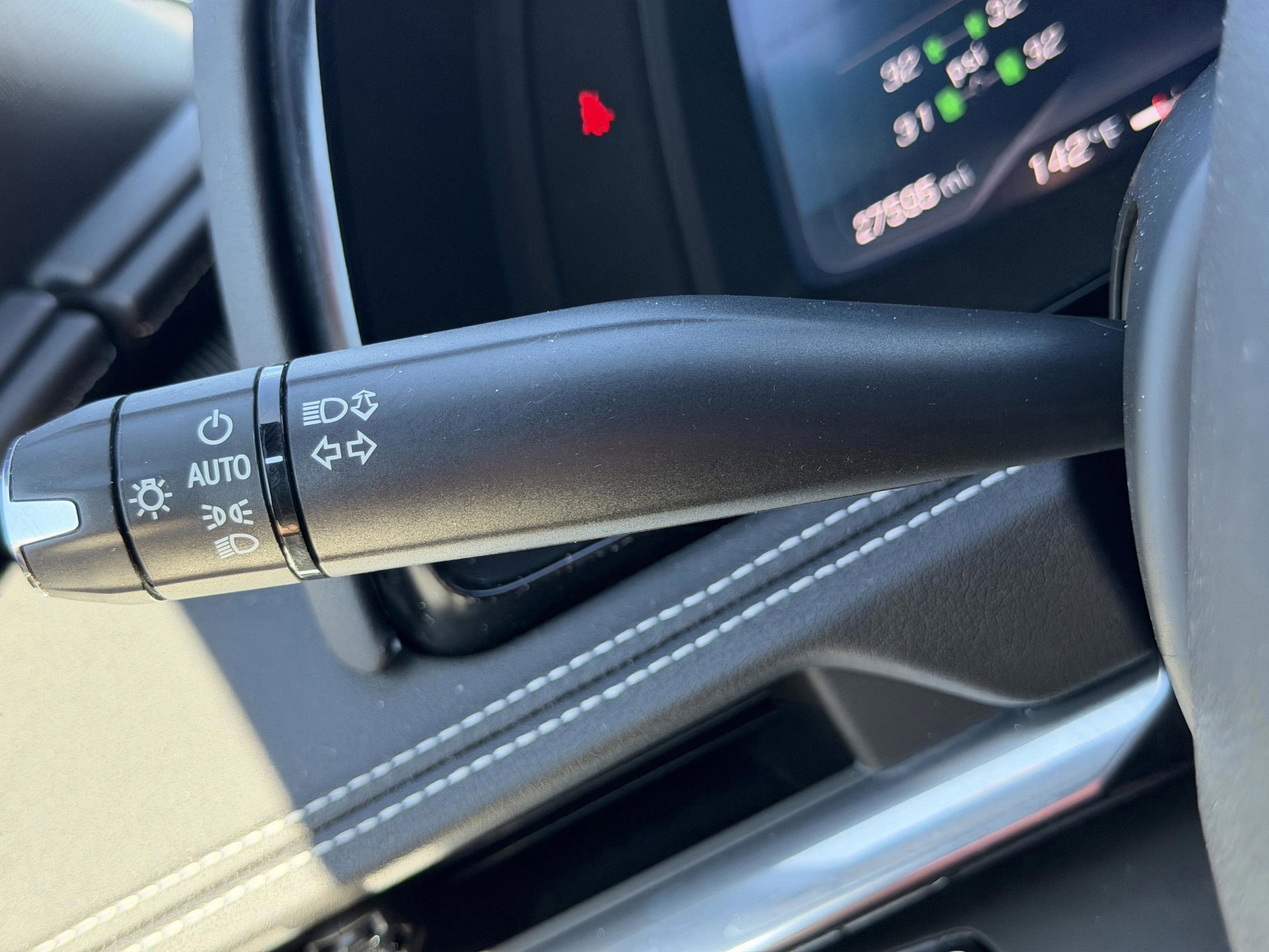 Used 2020 Chevrolet Corvette Stingray Preferred Cpe w/ 2LT Preferred Equipment Group image 27